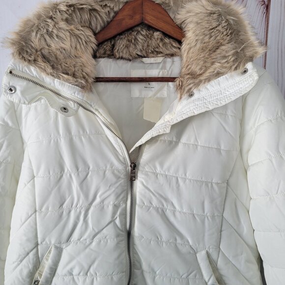 Aeropostale Y2K Hooded Puffer Jacket w/ Faux Fur Trim, White, Full Zip Closure - Picture 3 of 9